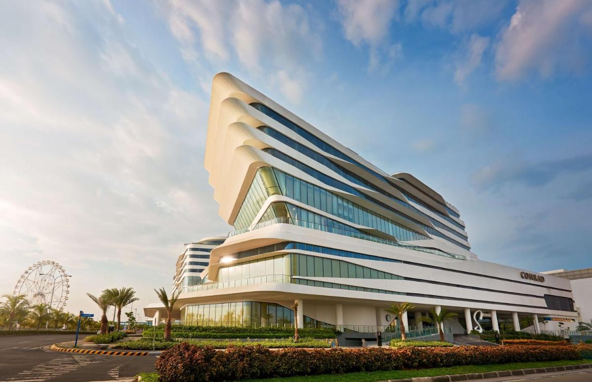 Conrad By Hilton Manila